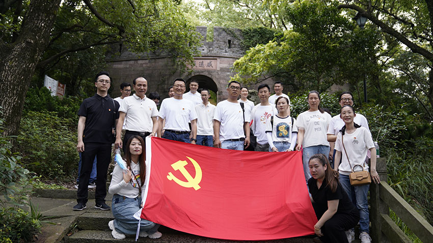 65d95ab1d1f45.jpg